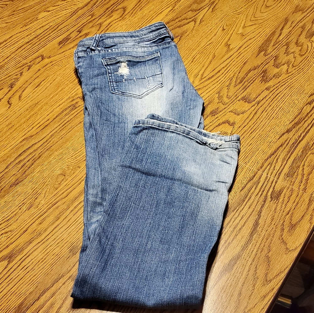 Machine Distressed Jeans Size 13 - Picture 11 of 13